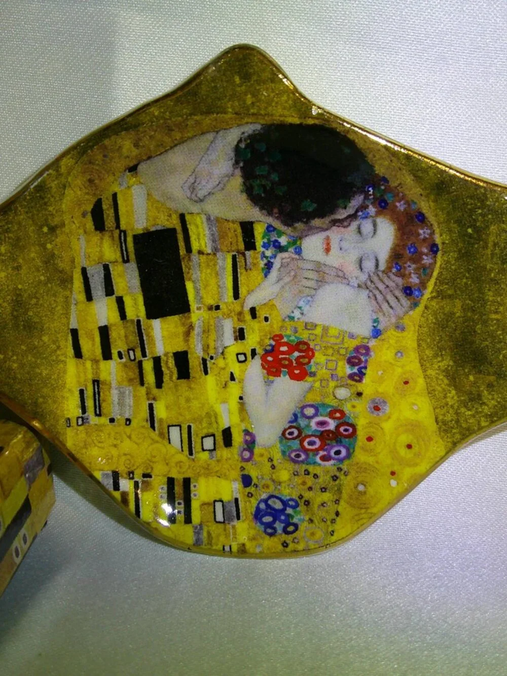 Gustav Klimt Painting The Kiss Tea Bag Holder from Belvedere Museum New in Box